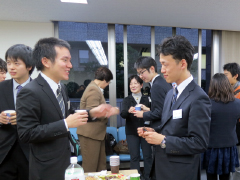 活気にあふれる交流会