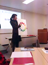 講師の西原榮美先生
