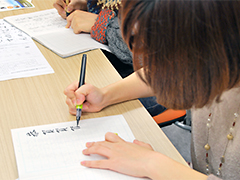 思い思いの言葉を練習する