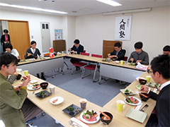 パクパク、美味しいな～