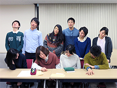 人間塾ヤングセミナーの塾生たち：セミナー終了後、グッタリ