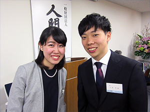 人間塾2016年度修了式：仲良し二人