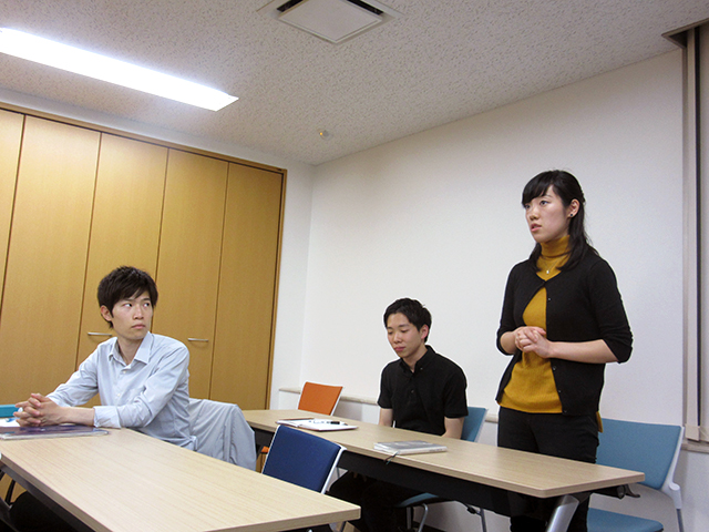 人間塾2017年度ヤングセミナー:熱弁に見入る