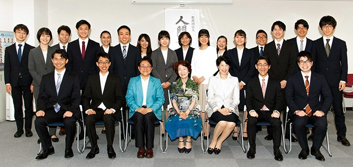 人間塾2020年度入塾式・始業式:今年度初の集合写真