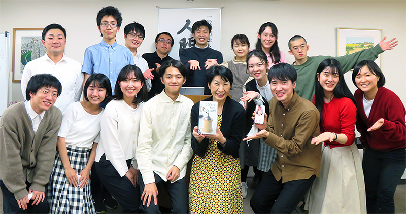 人間塾2022年度ヤングセミナー:壺井さん、お誕生日おめでとうございます!