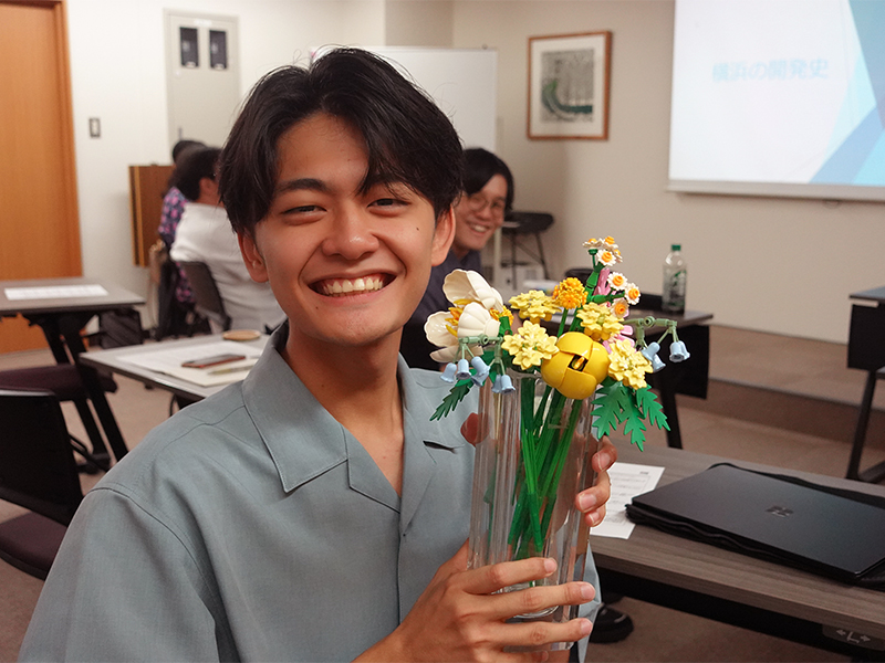 人間塾2025年度ヤングセミナー:レゴのお花